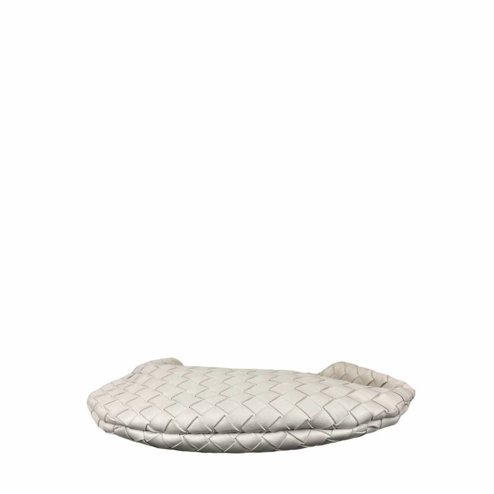 BOTTEGA VENETA pre-loved classic sardine bag in chalk - Picture 4 of 5